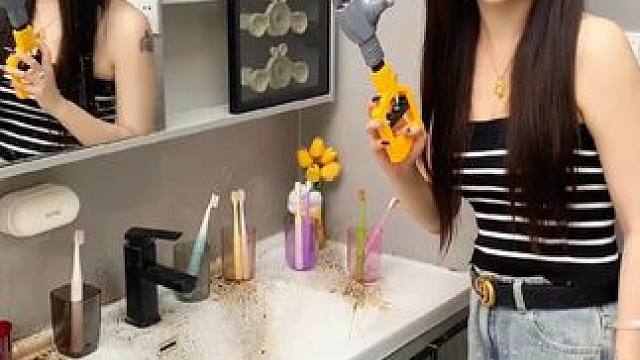 螃蟹牙刷置物架 终于找到这款可爱螃蟹牙刷置物架，大容量，杯子倒扣沥水干净清爽#牙刷置物架 #卫生间好