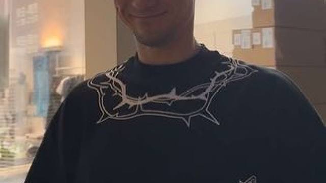 今天是开心过线的小蒋 三条想要完成的线都过啦 开森开森开森^_^
#攀岩 #抱石 #drk #vlo