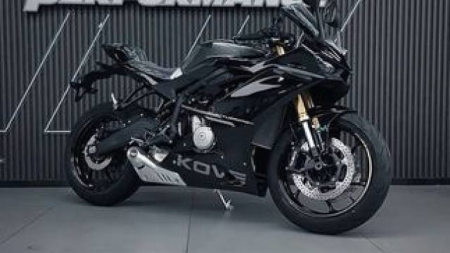 #凯越机车 #凯越450rr曼岛 以赛道之名，重塑国产仿赛性能标杆！