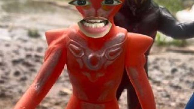 奥特曼的家被怪兽偷袭了他们现在无家可归了怎么办#奥特曼玩具 #儿童玩具 #小朋友玩具