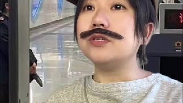 这瓶子里装的东西能喝吗？