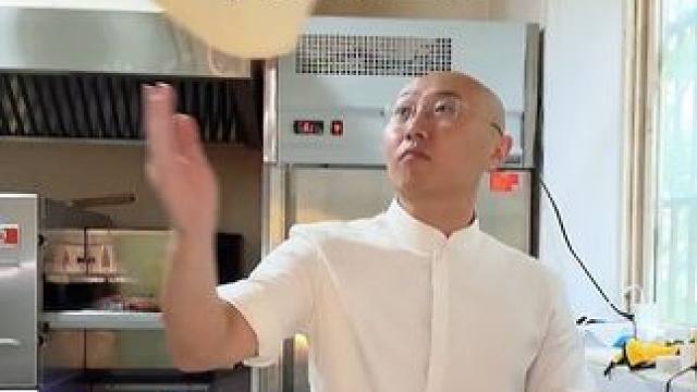 披萨要显贵 基础款就不要再搭配基础款了#披萨 #济南美食 #山东生活日记 #手工味