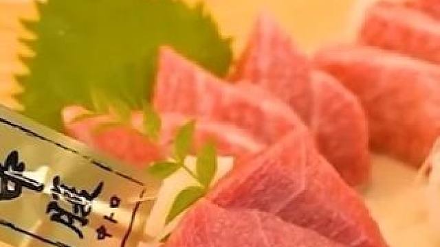 解压无比的蓝鳍金枪鱼切割技术，精湛杀鱼技巧，完美的展示生鱼片 #蓝鳍金枪鱼#杀鱼技术#生鱼片#刺身#