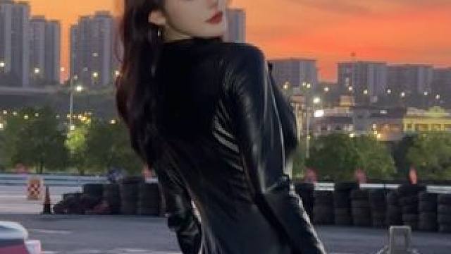 你那今天有夕阳吗？#辣妹穿搭 #气场全开