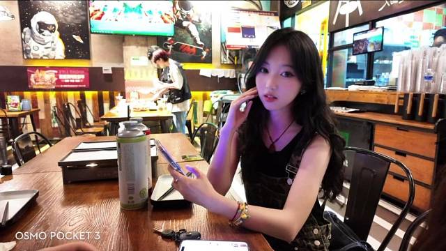 今天晚一点点 7:30播～