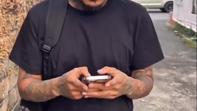 《差点一键跟睡》