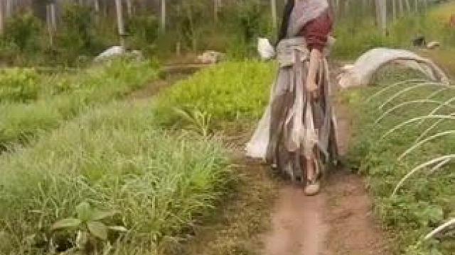 山卡卡里的农村大姐学费了开直播每天收获满满您还在恐播怕播不敢开播开播了不知说什么吗#记录真实生活 #