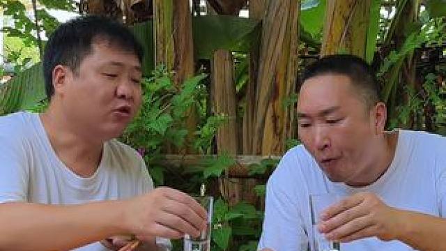 捞点鳝鱼用大蒜烧香，今天得到大哥的表扬了 #我的乡村生活 #下饭菜 #乡村味道 #乡村