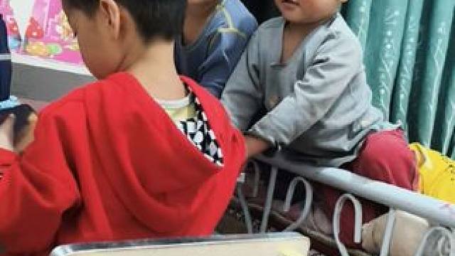 希望他们健康快乐成长每一天。#农村娃