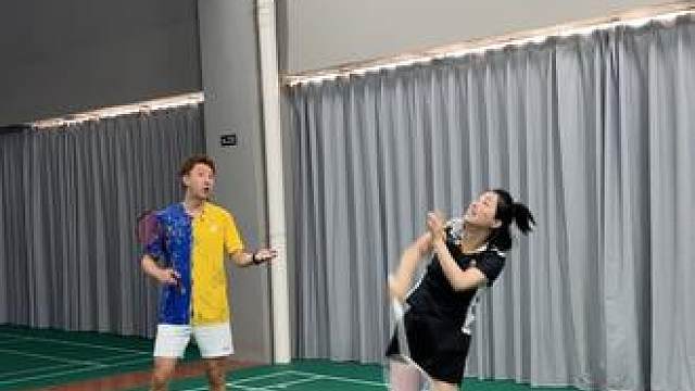 发力越顺畅，打球越轻松#羽毛球 #羽毛球教学