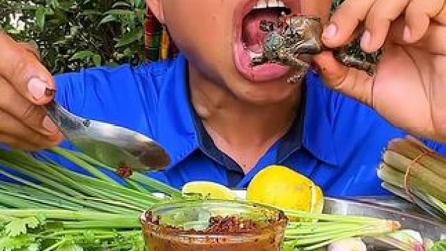 剁椒料汁️满籽蛋蛋蛙 #美食 #户外美食 #泰国美食 #内容启发搜索