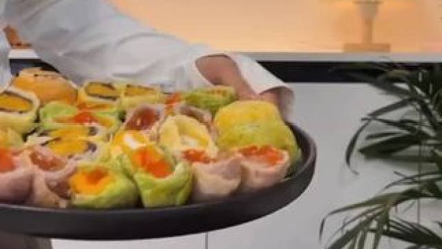 · 节日礼品：中秋节的“新晋顶流”，逐渐与传统月饼分庭抗礼。
   · 日常茶点：搭配茶、咖啡作为下