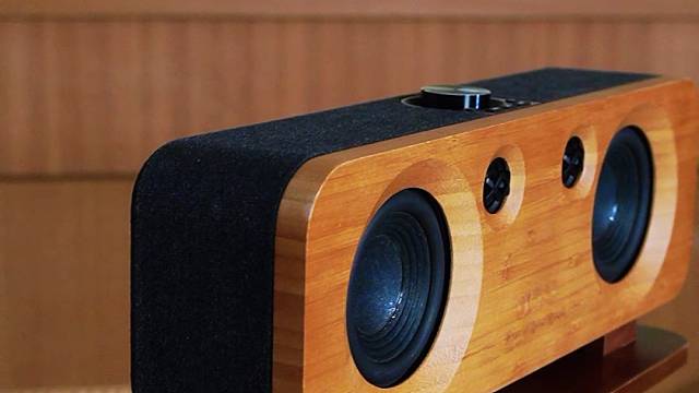 谁懂啊！DOSS全景声直接惊艳了耳朵，层次感拉满，高音透亮、低音浑厚，听得浑身舒畅