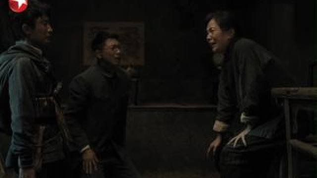 眼见昔日热闹的院落如今只剩贺大娘形单影只，庄埼风当即认作亲娘，暗自发誓要将贺家父子的壮烈事迹传遍八路