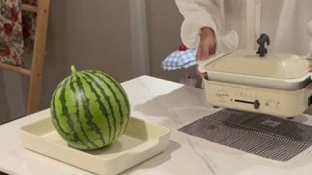 悠闲的下班夜晚做了西瓜冰奶～ #vlog日常 #独居日记 #青年创作者成长计划