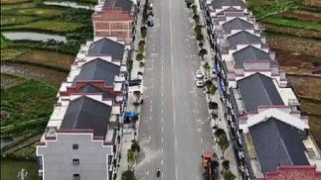 其实做父母的，都不容易！#航拍最美家乡 #原创视频 #新化县圳上镇 #上热搜 #大疆无人机