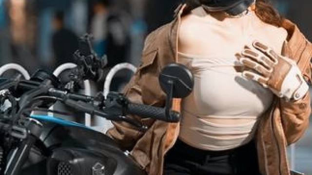 今天没洗车 那就看我吧#机车 #女骑 #cu525