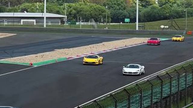 上海国际赛车场法拉利聚会中，我放佛看到了小米yu7#法拉利聚会 #上海国际赛车场 #速度与激情 #小