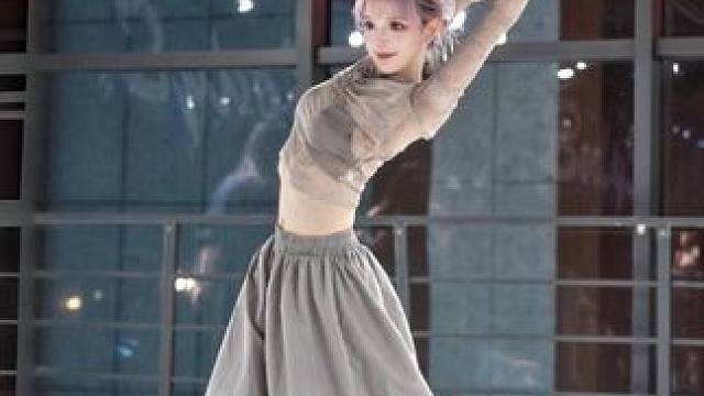 POP！ 谁能发现我在第几秒踩到了裤脚？#宇飞aimee编舞 #这舞真能爆 #原