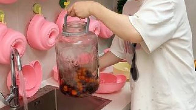 蜗牛自动清洗篮 有了它，以后洗水果可就太方便了，自动洗干净还能自动沥水，#沥水篮  #厨房好物  #