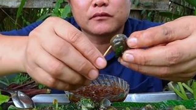 完整版️鲜辣蘸水牛瘪炖田螺四棱豆 #全民任务 #泰国大叔#泰国美食#内容启发搜索 #种草激励计划