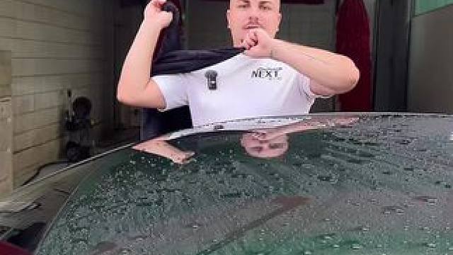 洗车必备这个擦车毛巾 一擦就干净还不留水痕 让你省事省力#汽车好物 #擦车毛巾