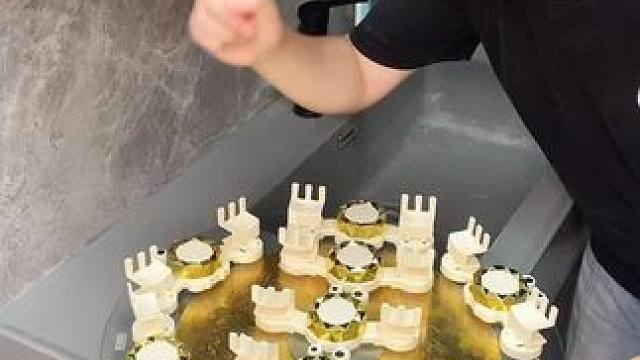 螃蟹牙刷置物架 终于找到这款可爱螃蟹牙刷置物架，大容量，杯子倒扣沥水干净清爽#牙刷置物架 #卫生间好