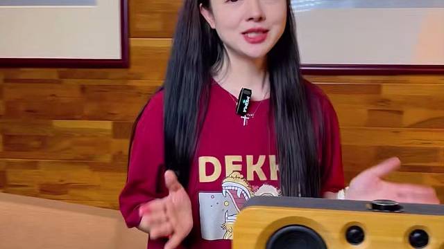 音质细腻动人，开机瞬间就沉醉在流淌的旋律里，耳朵根本挪不开