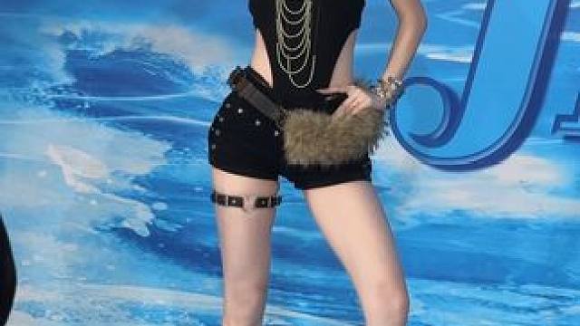 kpop版来财 #RichMan舞蹈挑战 #hello时尚季 #秀场内外都是舞台#秋日户外就穿琥珀系