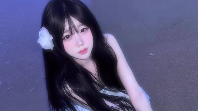 是被雨淋湿的小狗 是落海的小猫