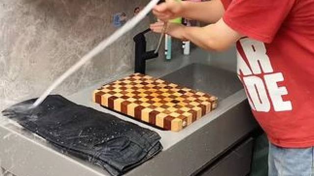 起泡肥皂盒 手洗衣服一定少不了这个#肥皂起泡器 ，起泡很丰富不打滑，可以把肥皂用的一点都不剩，还是个