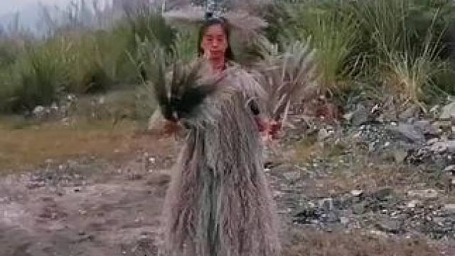 山卡卡里的农村大姐学费了开直播每天收获满满您还在恐播怕播不敢开播开播了不知说什么吗#记录真实生活 #