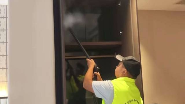 万达酒店，不止舒适。甲醛清零，筑牢健康防线，给您满分安心旅居体验。