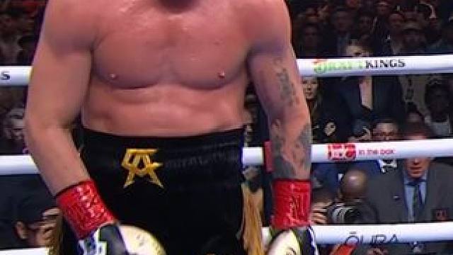 克劳福德展示大师级水准！指下打上，打得阿瓦雷兹没脾气 