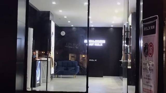 好看的皮囊千篇一律，有趣的灵魂万里挑一！