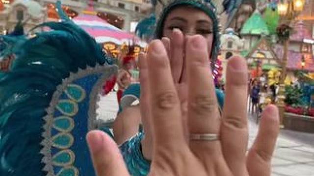 这里也太好玩了吧 #现场实拍  #路人视角 #氛围感 #网红 #旅行推荐官