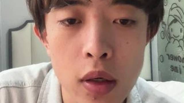 我先睡会儿 #帅哥 #弹舌