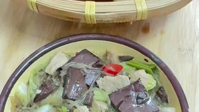 这是回到老家的粗茶淡饭，
大概只有河南人才懂得吧  #人间烟火 #回村的生活 #粗茶淡饭   #农村