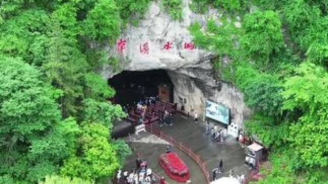 打卡洞内玉象的最佳拍摄角度！快来寻找属于你的专属机位！#本溪水洞 #最佳拍摄角度