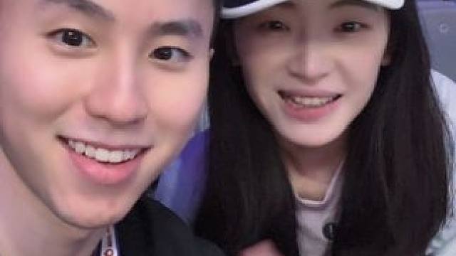 瓮泓阳连得十分！16强对阵波波夫继续加油！#羽毛球 #2025李宁中国羽毛球大师赛