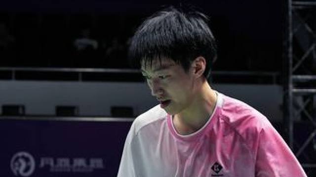 球不落地 永不放弃 宁宇vs梅拉巴精彩一球#晋城林丹杯 #林丹杯羽毛球公开赛 #羽毛球