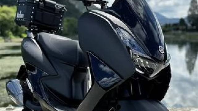 与自己和解，和世界温柔相处，祝独一无二的自己生日快乐，不止今日，而是朝朝暮暮。