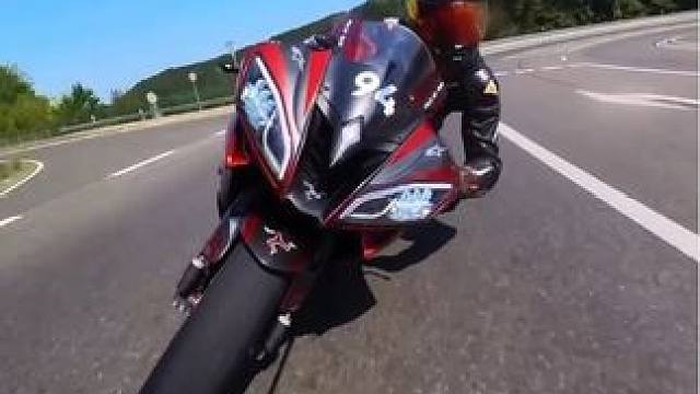 压弯第一视角#户外骑行视频 #机车 #机车跑山