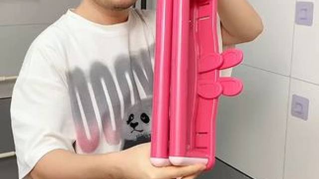兔耳伸缩拖鞋架 收纳毛巾不占空间，还是个 拖鞋上墙不积水，卫生间干净整洁多了