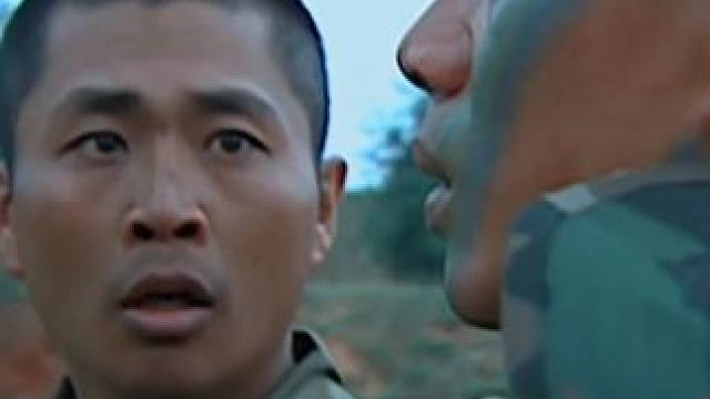 这一刻，他才明白普通兵王与特种兵王之间的差距！ #段奕宏 #袁朗 #王宝强 #士兵突击