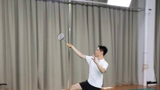 杀球时好好的 回头一看上不去了 羽毛球最强的步伐组合#羽毛球 #羽毛球步伐 #羽毛球马来步 #羽毛球