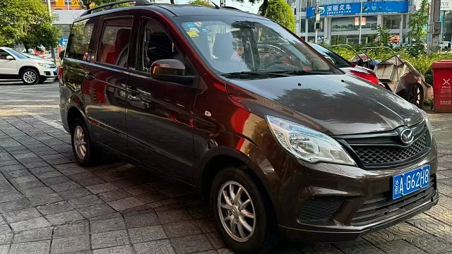 荣昌中泽二手车