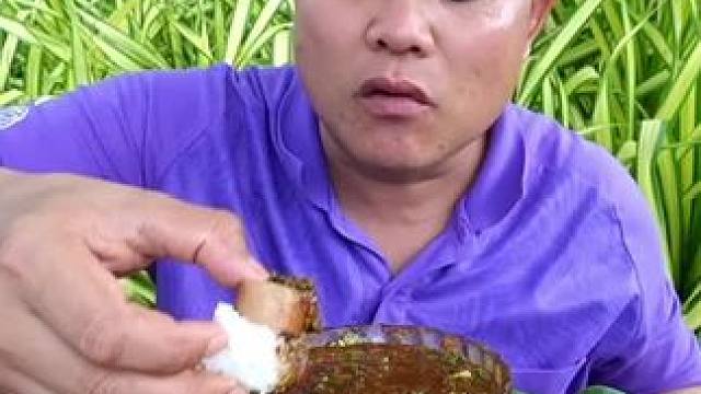 鲜辣料汁️香米饭团脆脆毛肚边 泰国大叔内容启发搜索