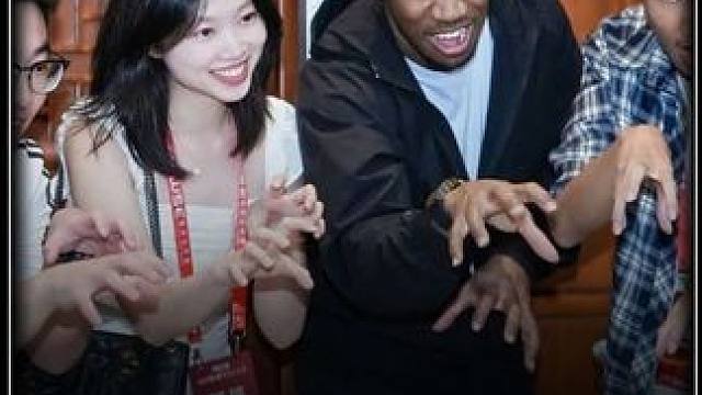 如期赴约深圳，布雷克他说他也是中国的一部分未来我们还有很多再次相聚的