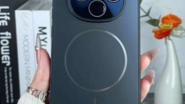 OPPOA6Pro细圈磁吸手机壳，高清高透镜头膜，不沾指纹